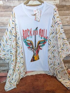 New Handcrafted Rock & Roll Graphic W Boho Bat Winged Sleeves